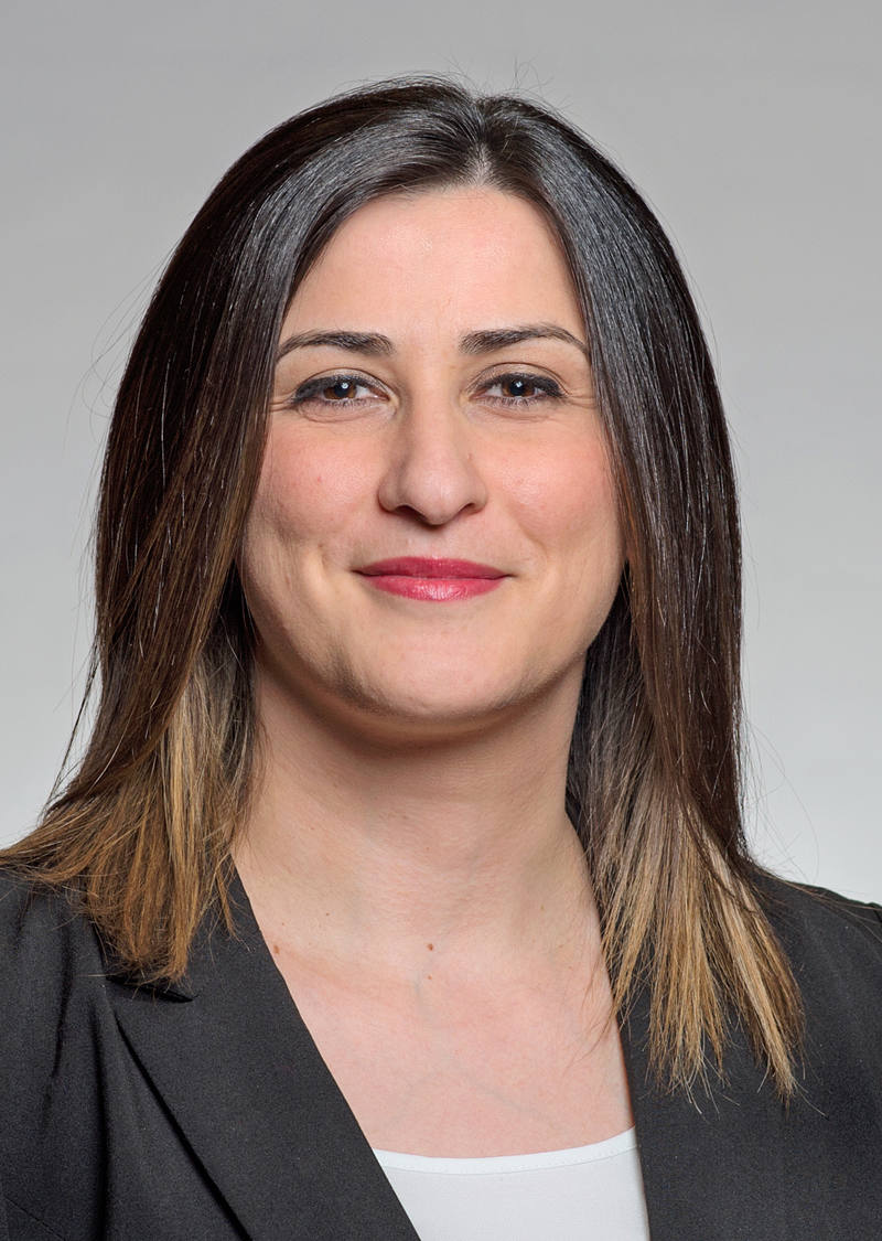 Halé Laska-Markaj Coll. du service-clientèle