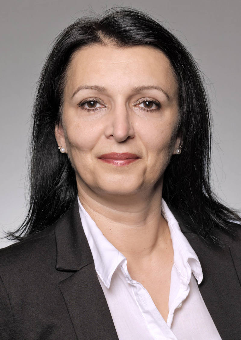 Teuta Arifi Conseillère à la clientèle