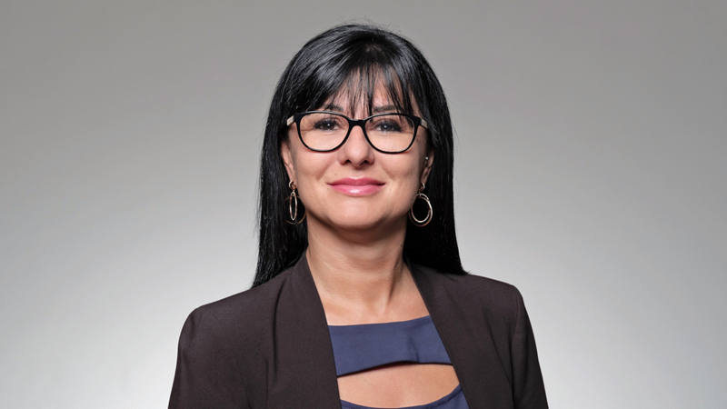 Sonja Stupar Senior Client Advisor