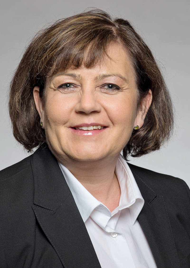 Gabriela Küng Client Advisor
