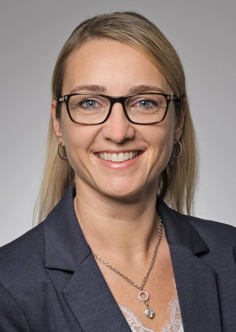 Adriana Contaldo-Luchena Coll. du service-clientèle