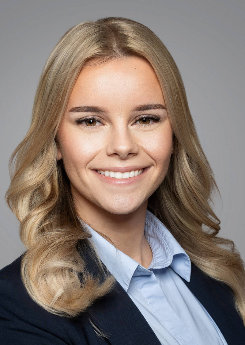Linda Berisha Client Advisor