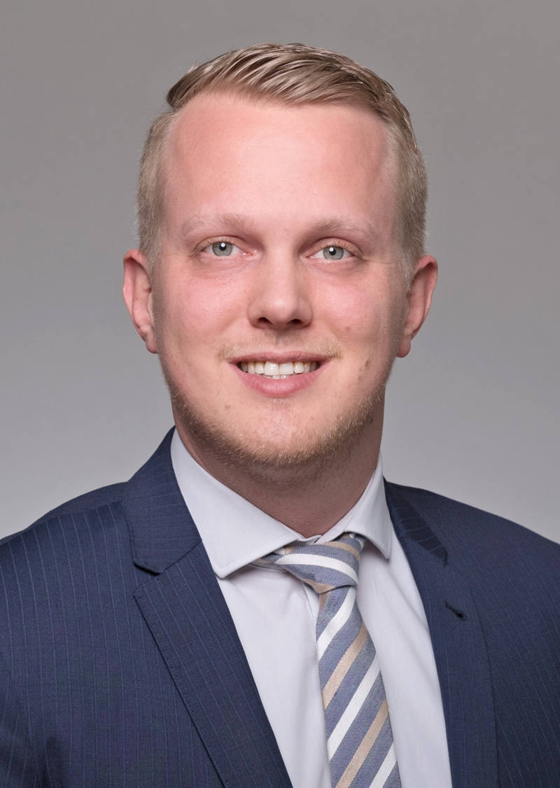 Manuel Schmid Senior Client Advisor