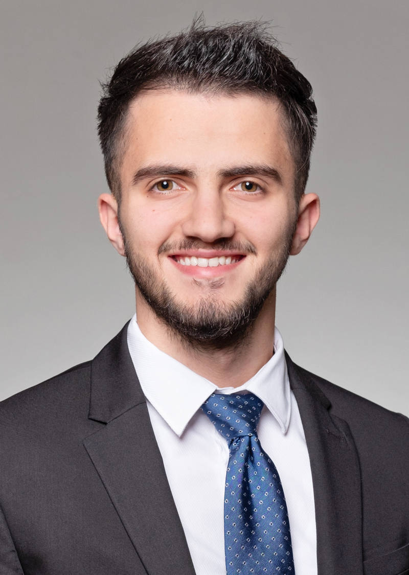 Mhill Mirakaj Conseiller à la clientèle