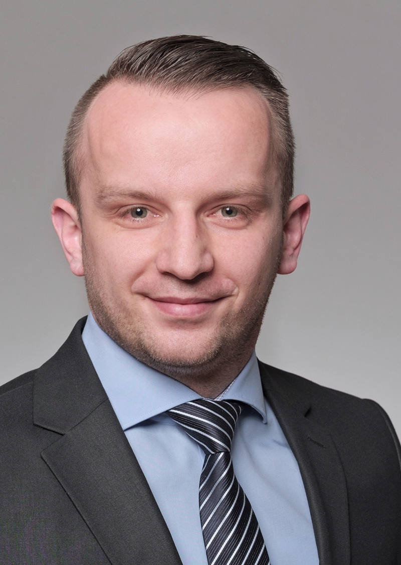 Ante Sisko Conseiller à la clientèle senior