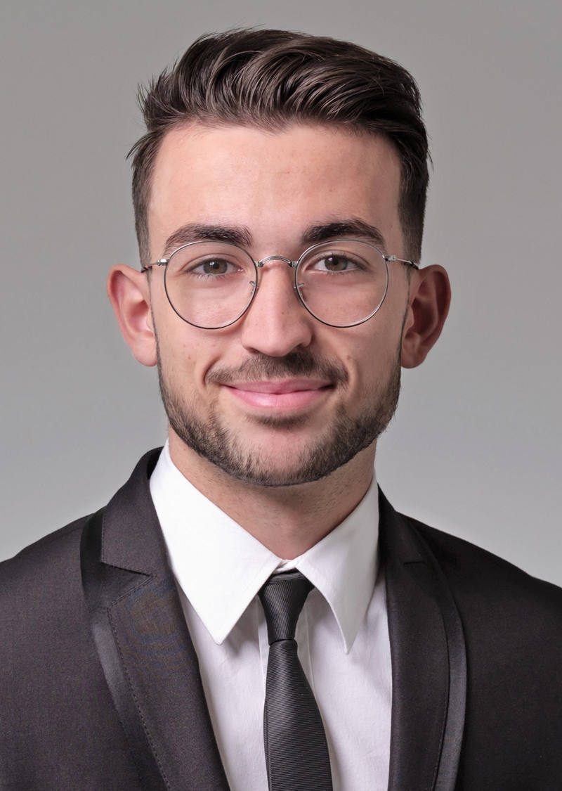 Bryan Rodrigues Alves Conseiller à la clientèle