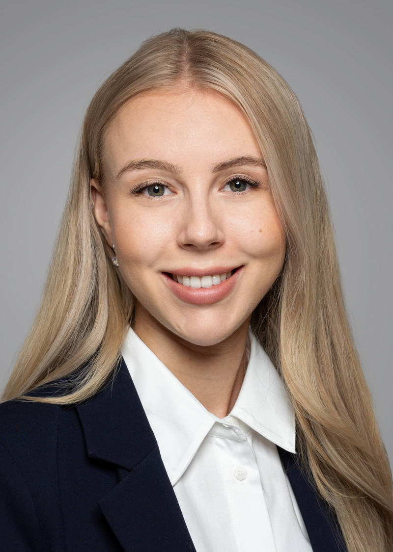 Sara Nüsslein Client Advisor