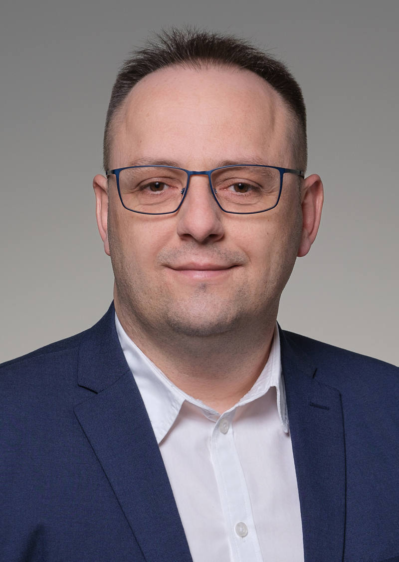 Dzevat Cerkezi Mitarbeiter Kundenservice