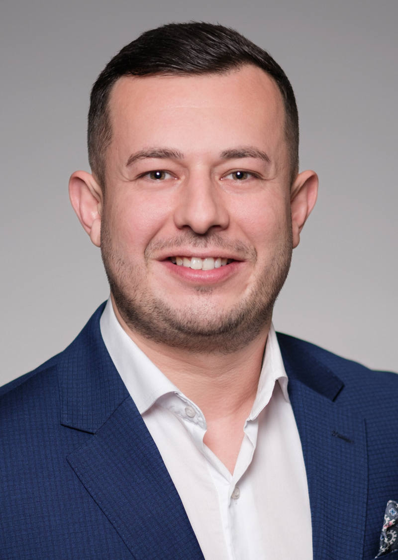 Yalcin Tas Conseiller à la clientèle