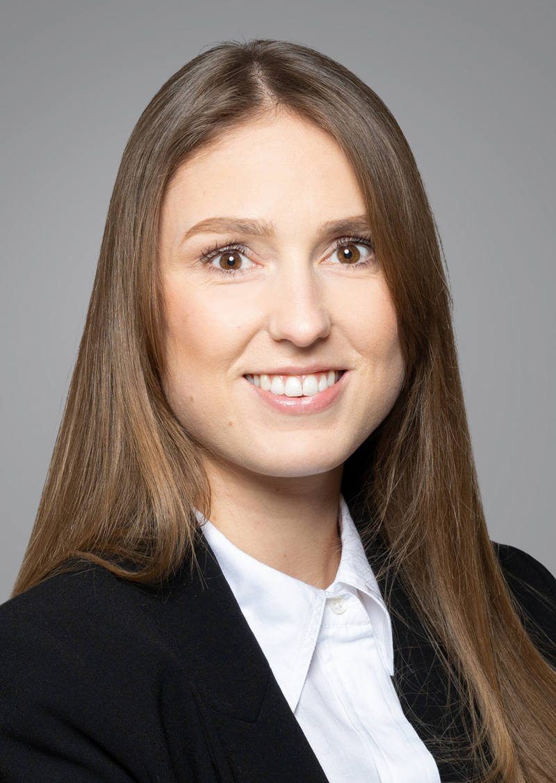 Lara Lacher Kundenberaterin