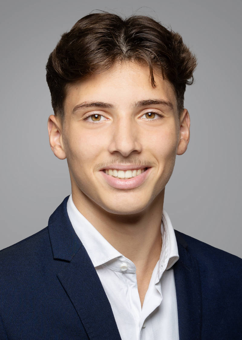 Vullnet Duraku Mitarbeiter Kundenservice