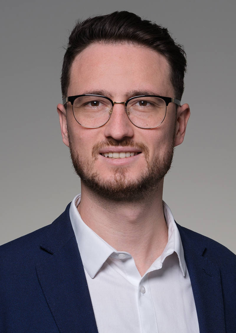 Lucas Pascal Parayre Conseiller à la clientèle