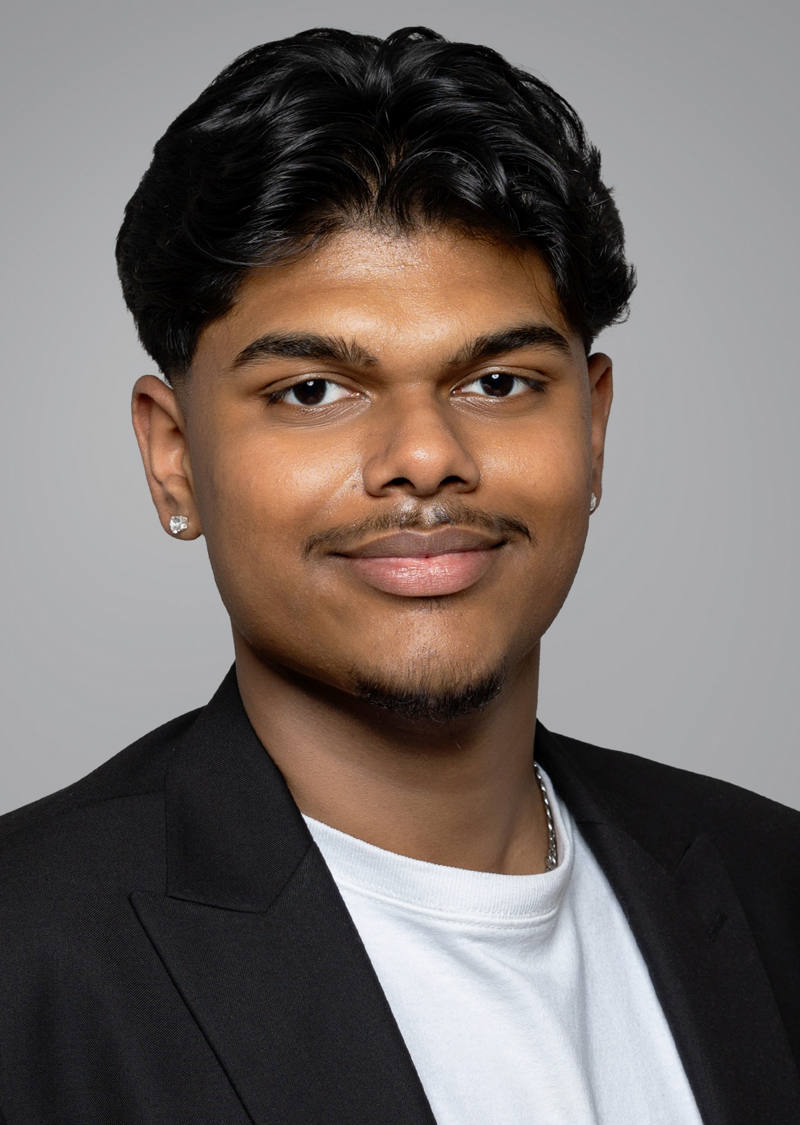 Tharuneesan Satchithananthasivam Coll. du service-clientèle
