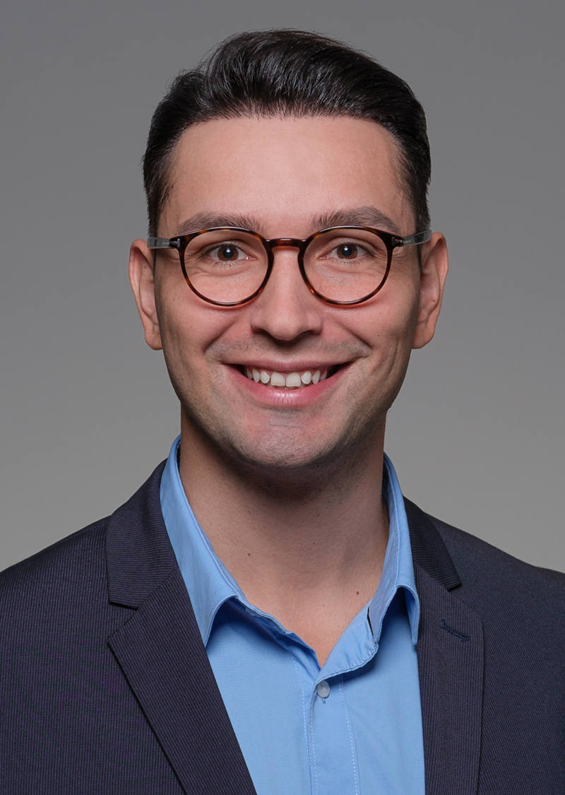 Adrian Krasniqi Client Advisor