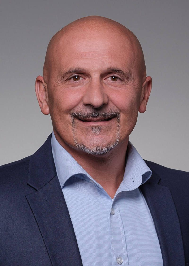 Luigi Ariano Conseiller à la clientèle