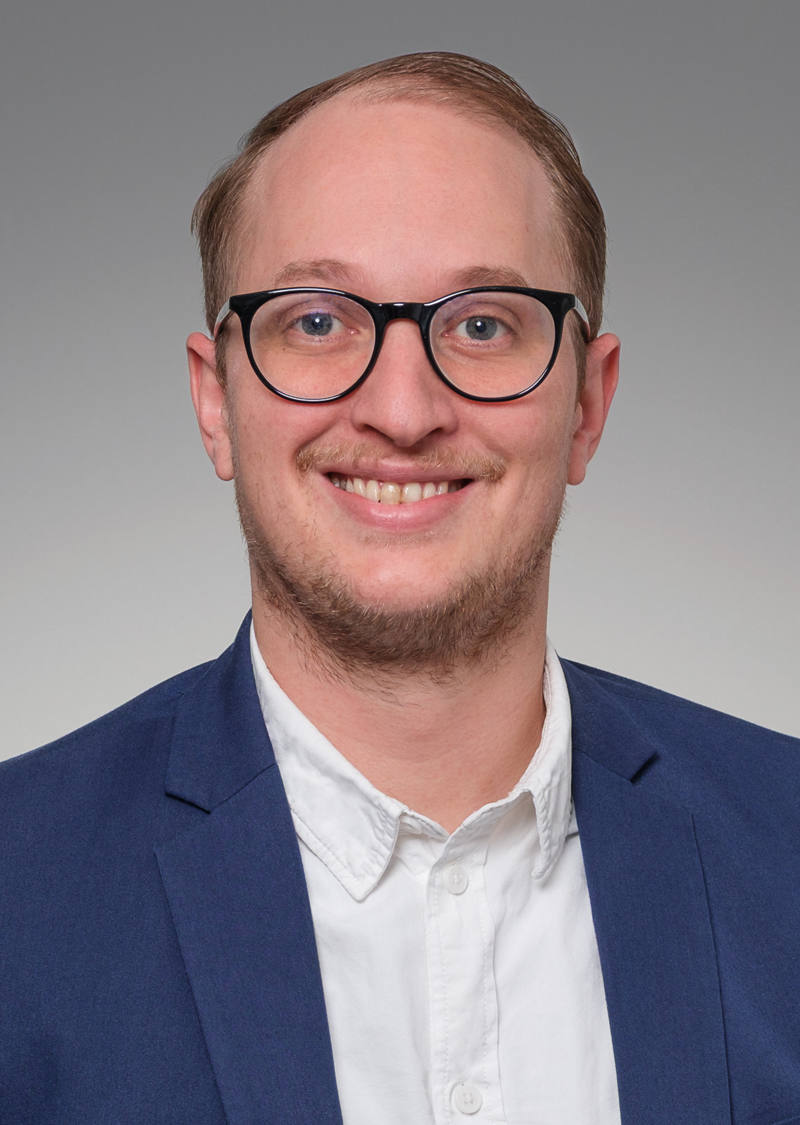 Simon Di Via Client Advisor