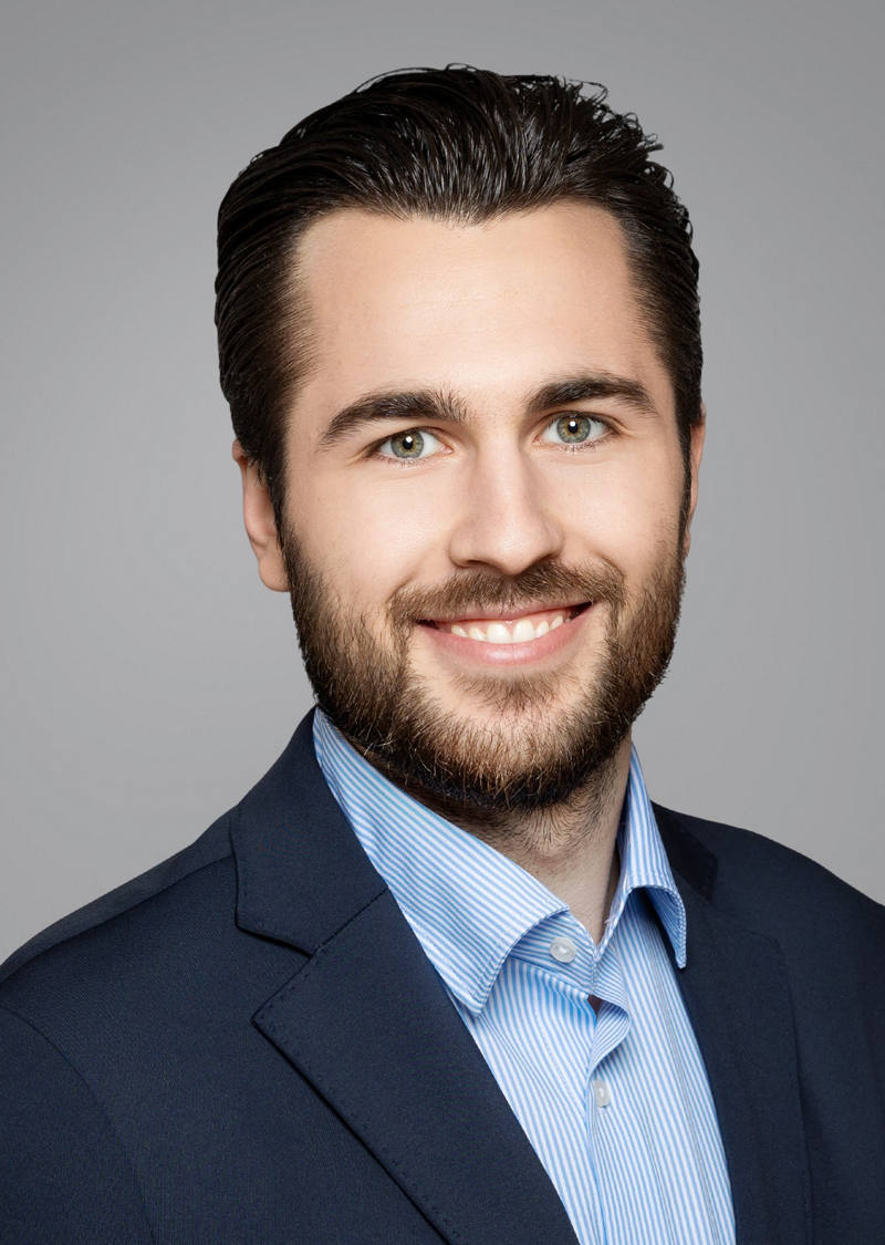Dalijan Etemi Client Advisor