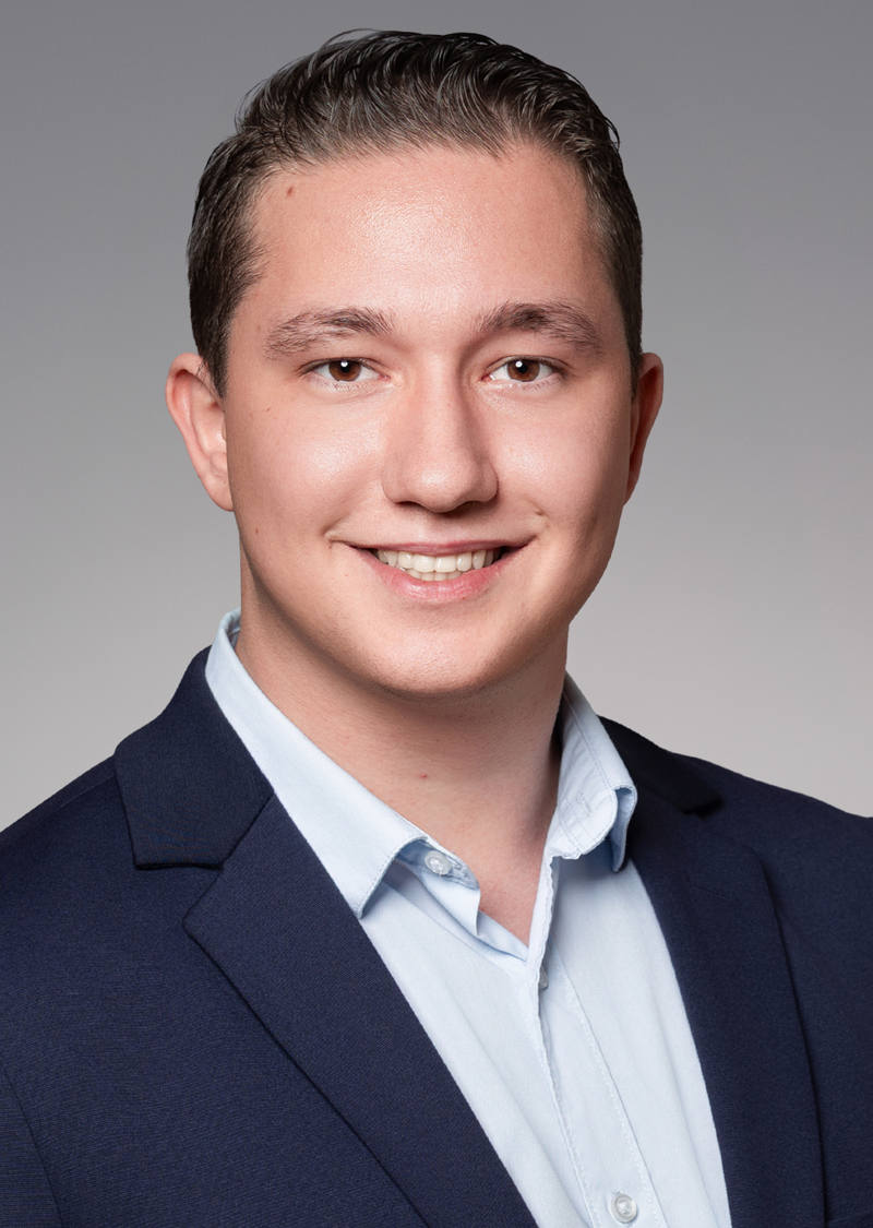 Luca Zwahlen Client Advisor