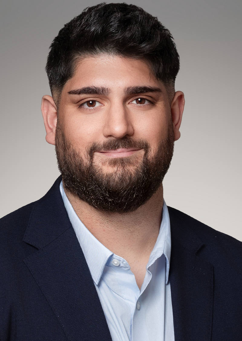 Deniz Öz Kundenberater