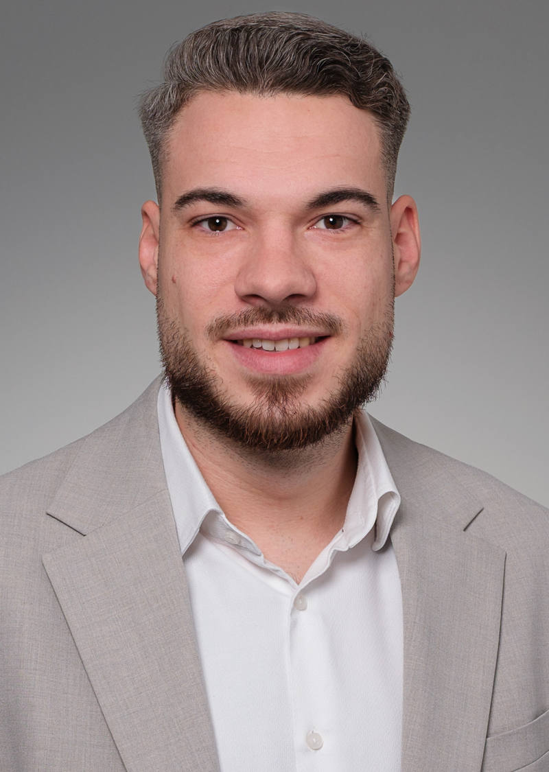 Terry Patrick Descombes Client Advisor