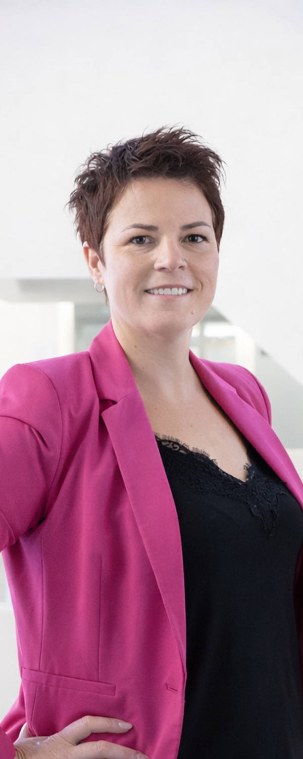 Anya Nicole - Responsable formation professionnelle Suisse Romande Facilitatrice 