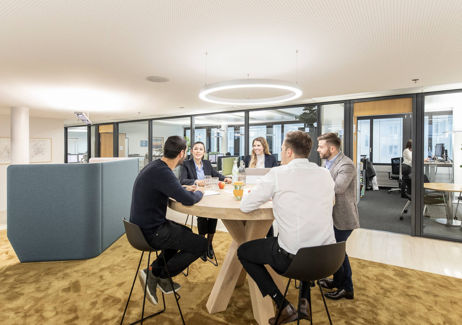 arbeitsgruppe-office-css-karriere-job-22.jpg