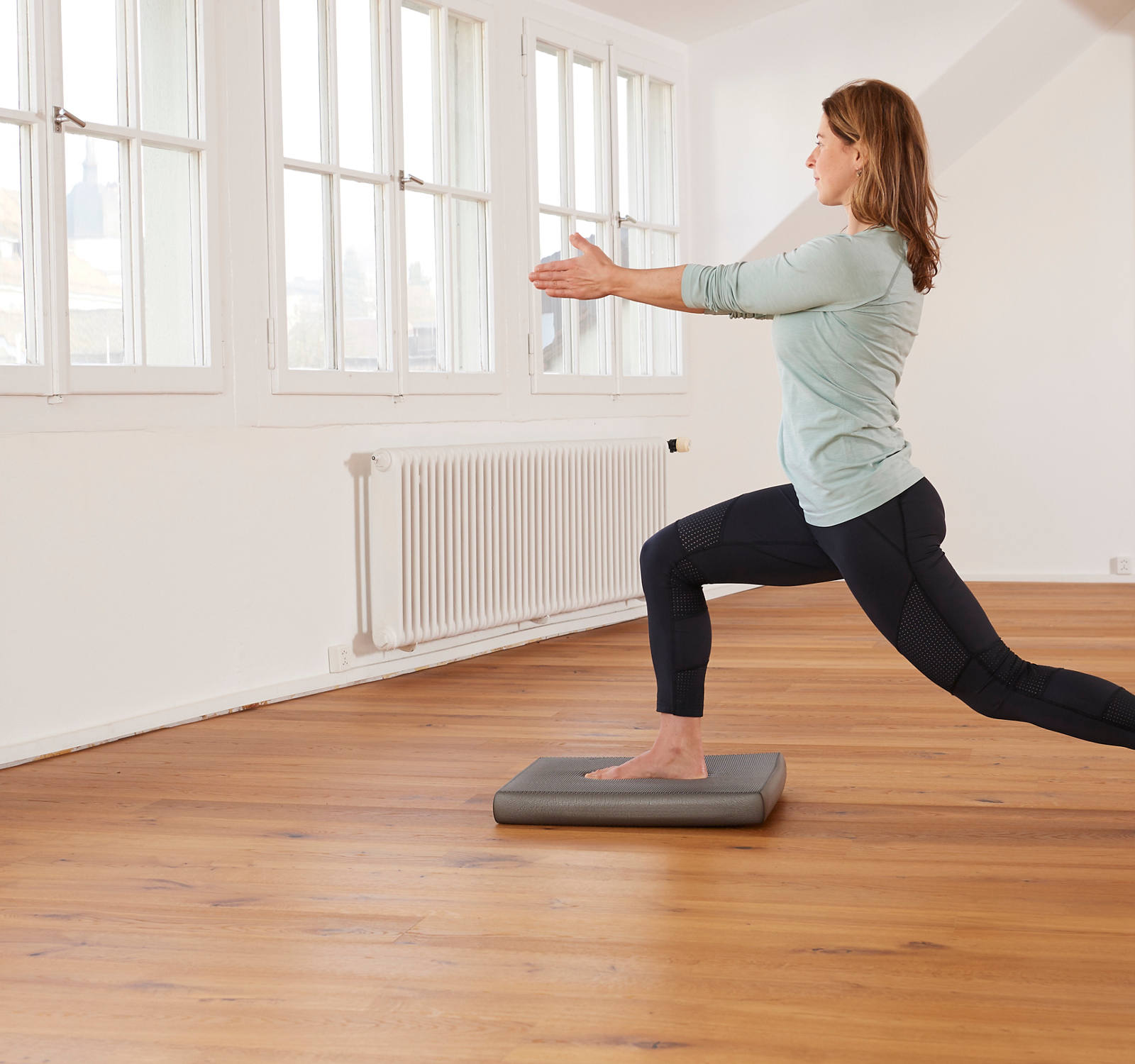 Balance Pad training: knee