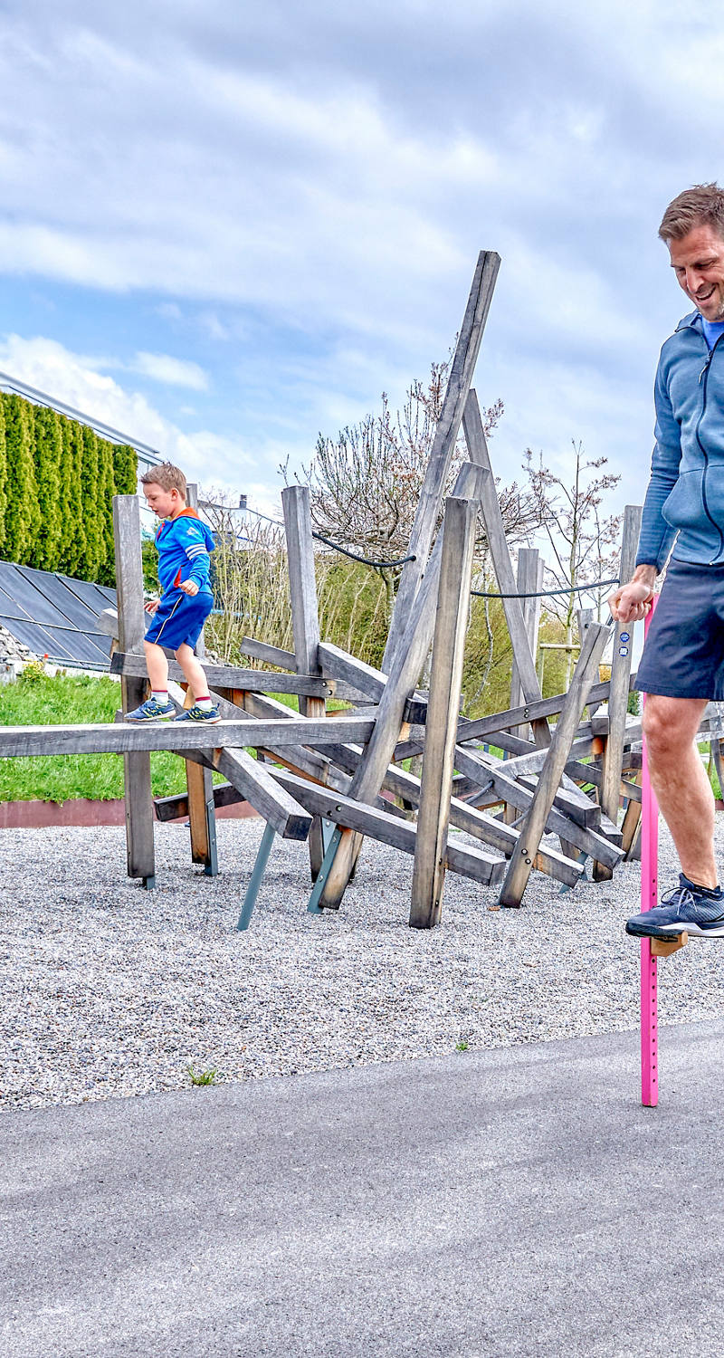 10 Bewegungen aus Kindertagen