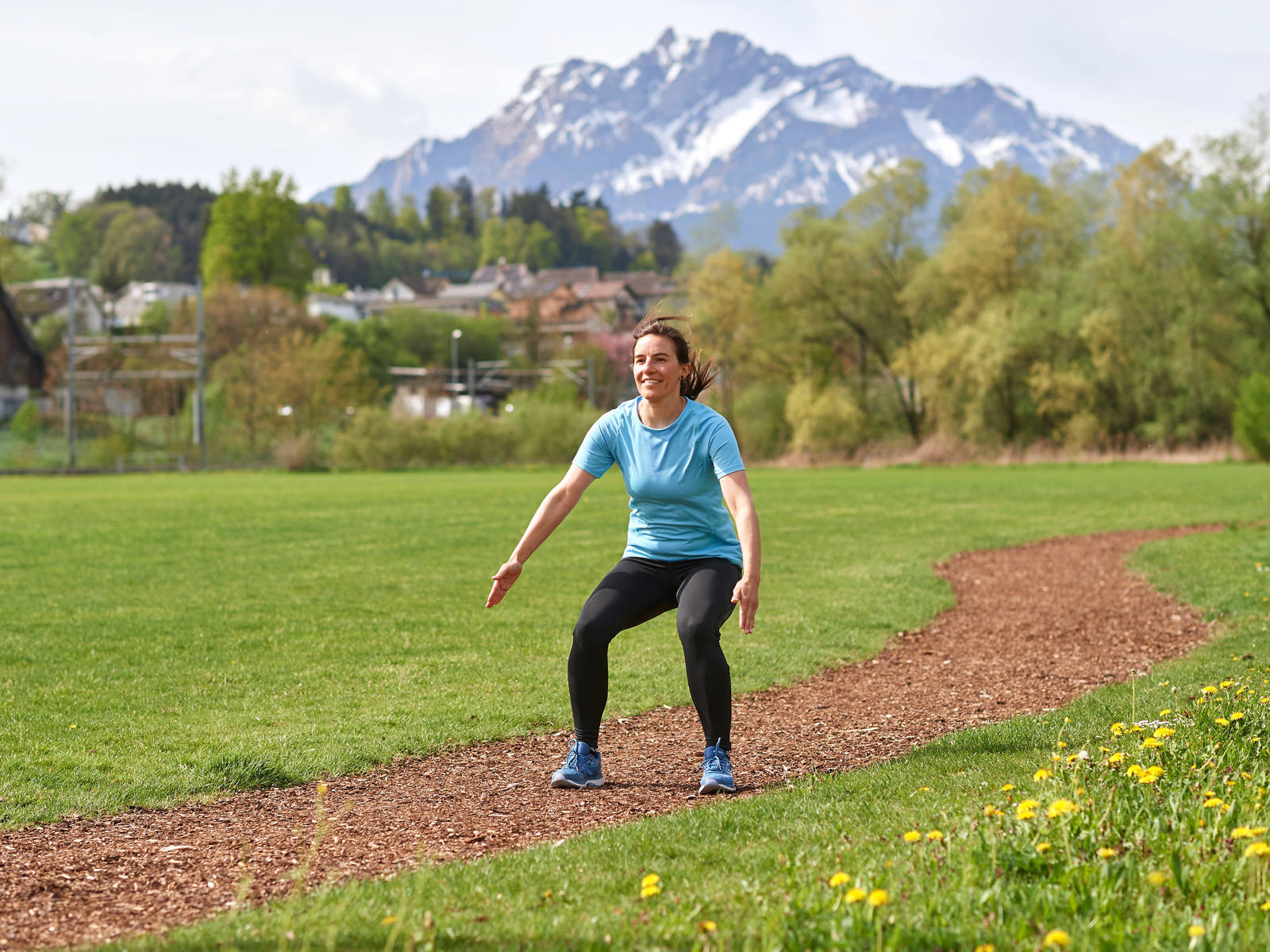 Finnenbahn: Squat Jump (3)