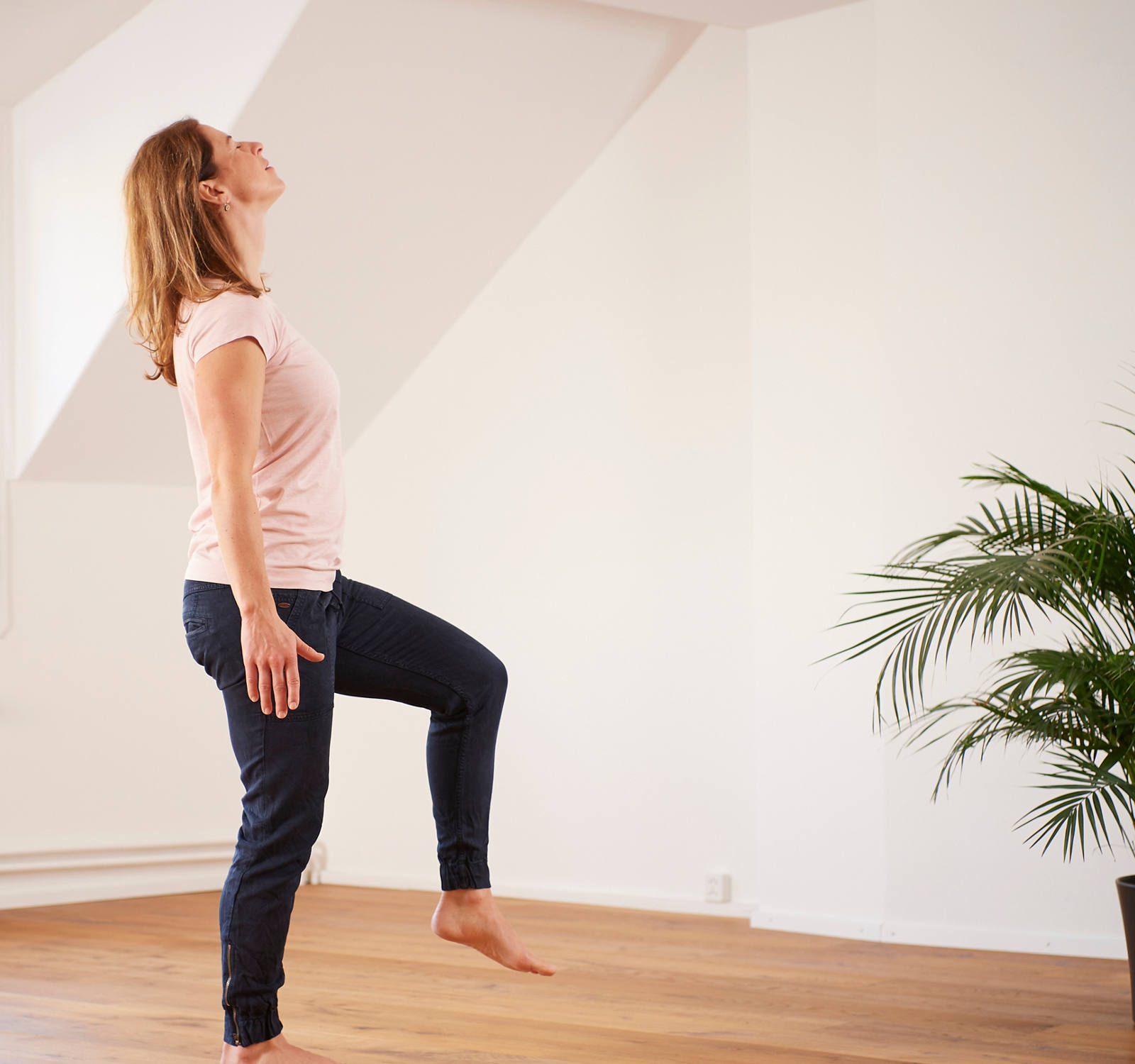 Exercice 4: tenir en équilibre sur une jambe avec les yeux fermés