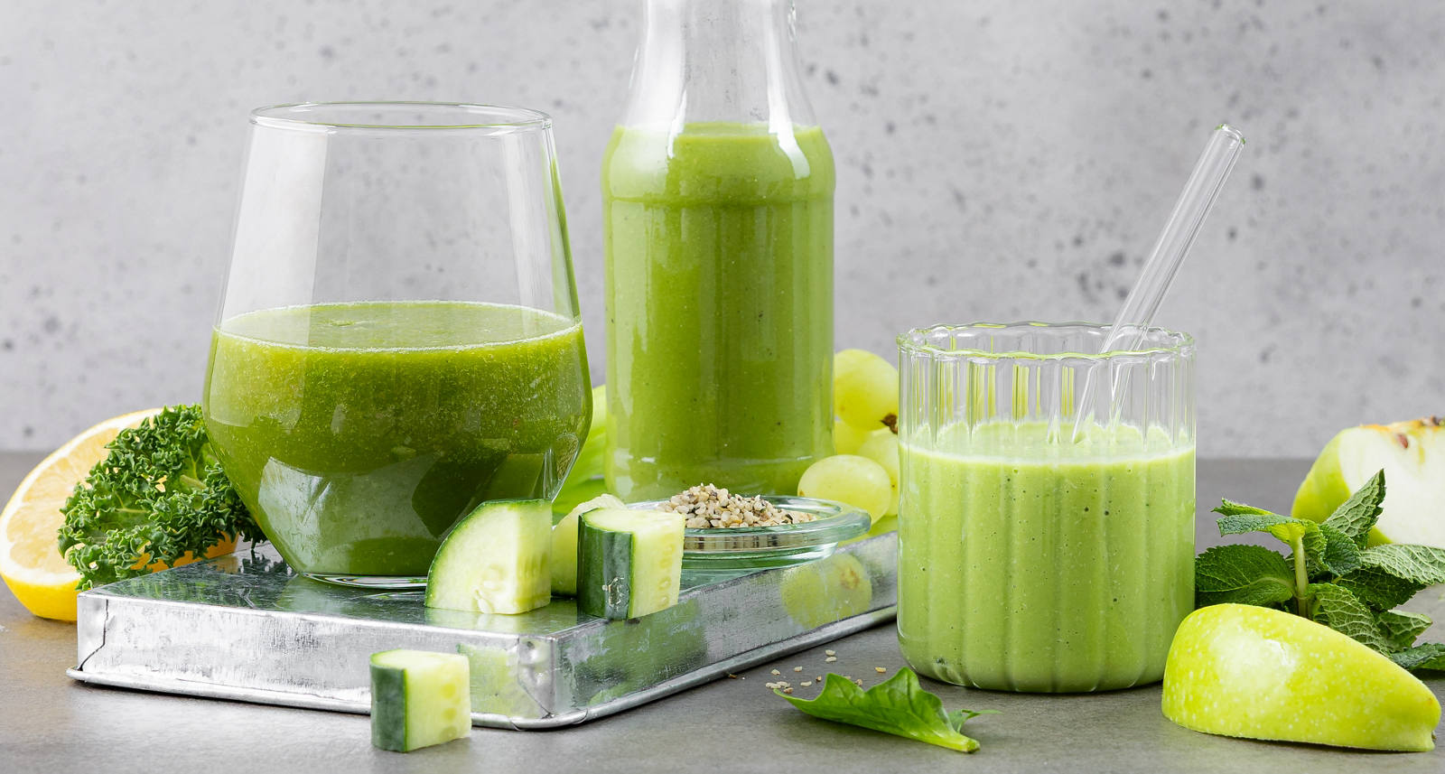 3 leckere Smoothie-Rezepte aus Äpfel, Trauben & Avocado