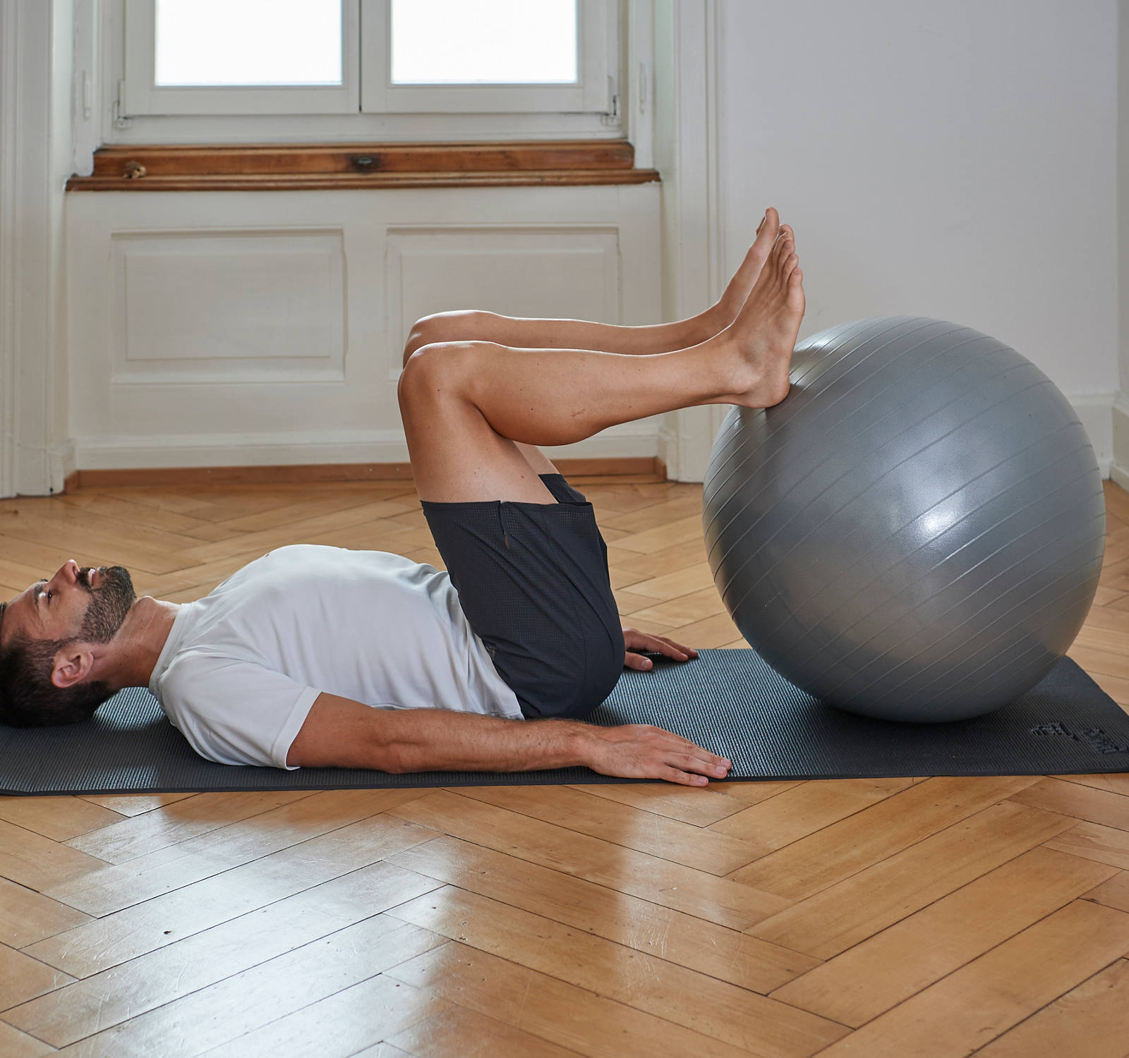 Exercise for acute lumbago and back pain