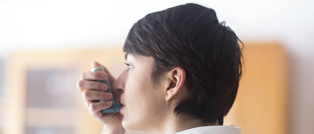 Cortison inhalieren: Schadet die Asthma-Behandlung?