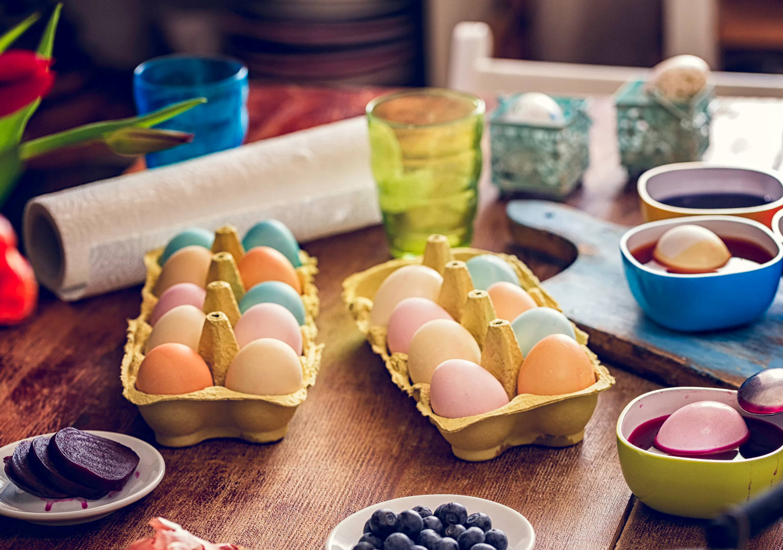 Colorare le uova con colori naturali