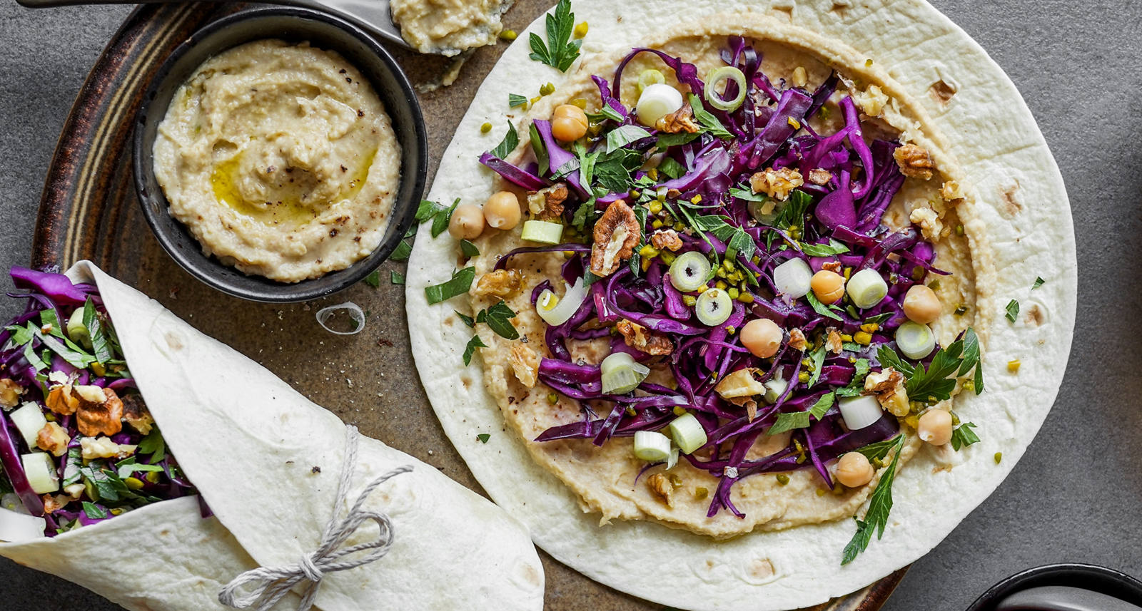 Rezept Rotkohl-Tortilla mit Birnen Hummus
