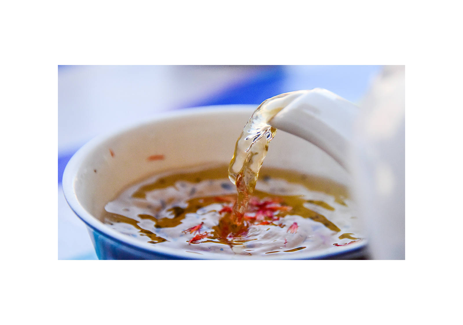 Les boissons chaudes protègent-elles des virus?