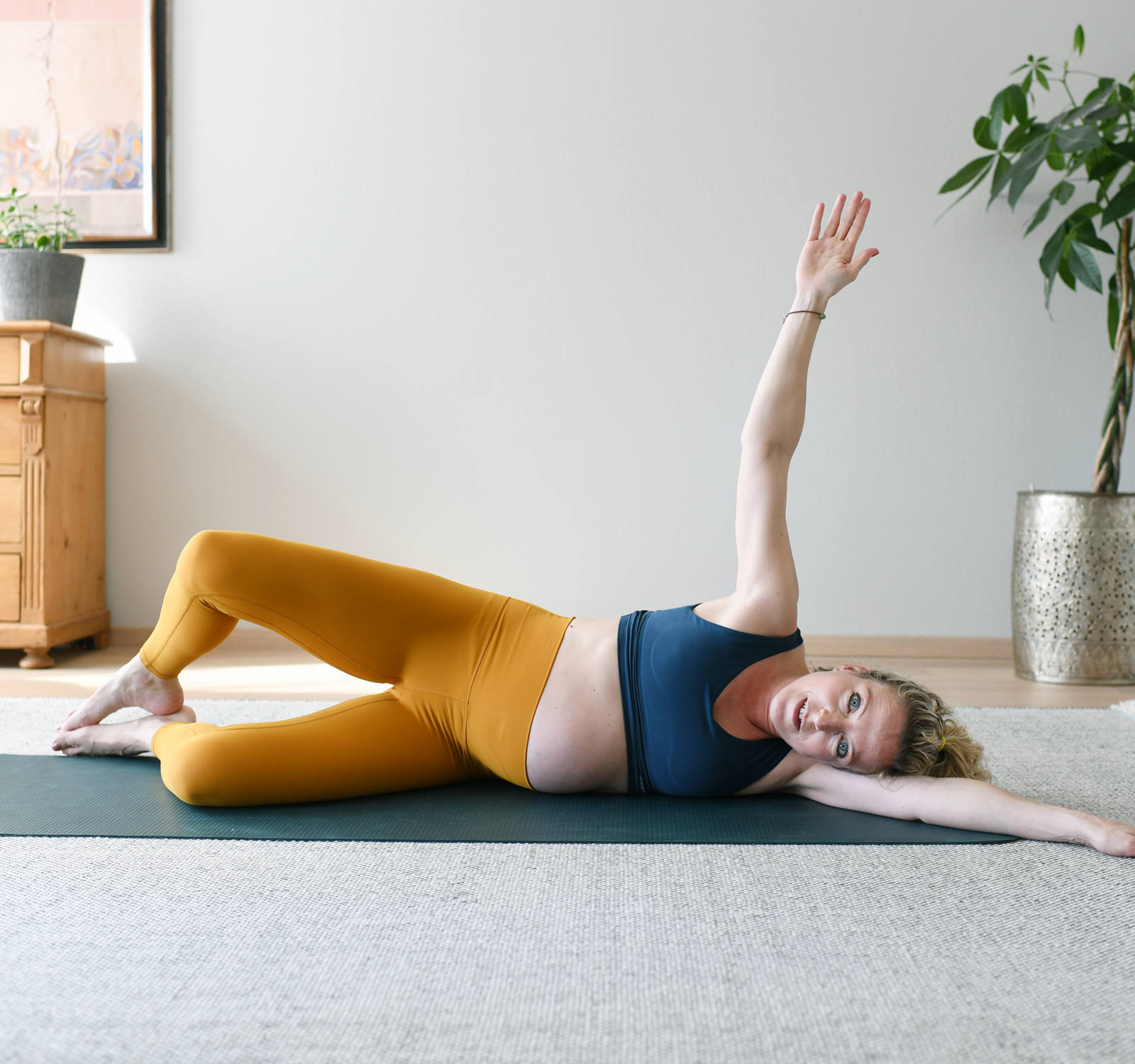 schwanger-schwangerschaft-sport-uebung-training-yoga-clam.jpg