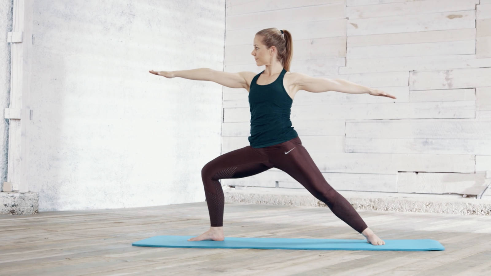 Attivare la digestione: yoga flow di dieci minuti