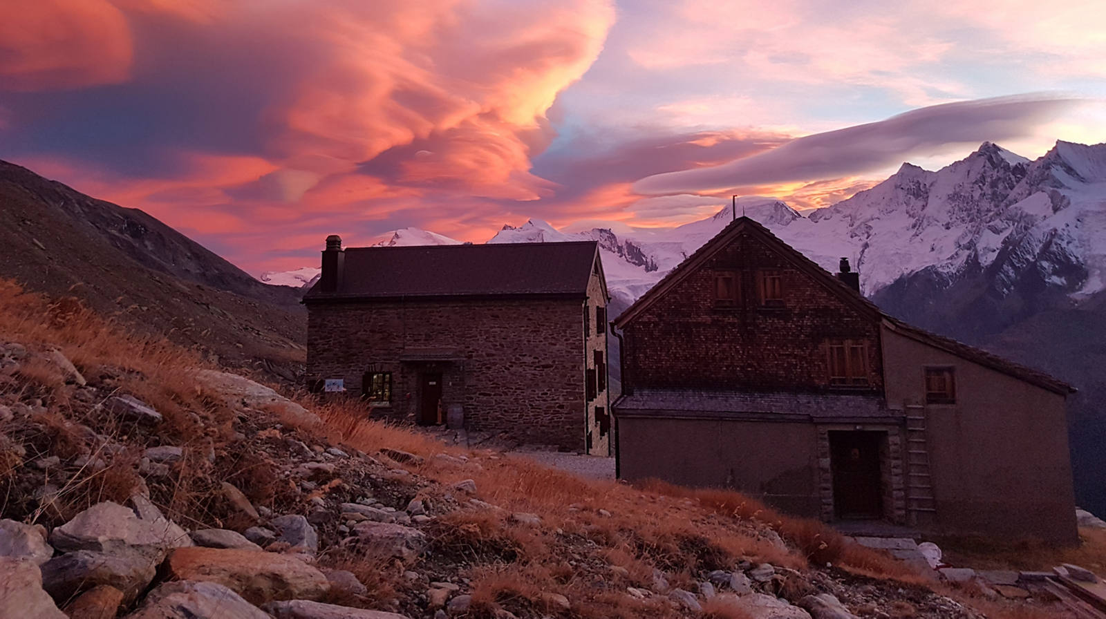 Cabane de Weissmies